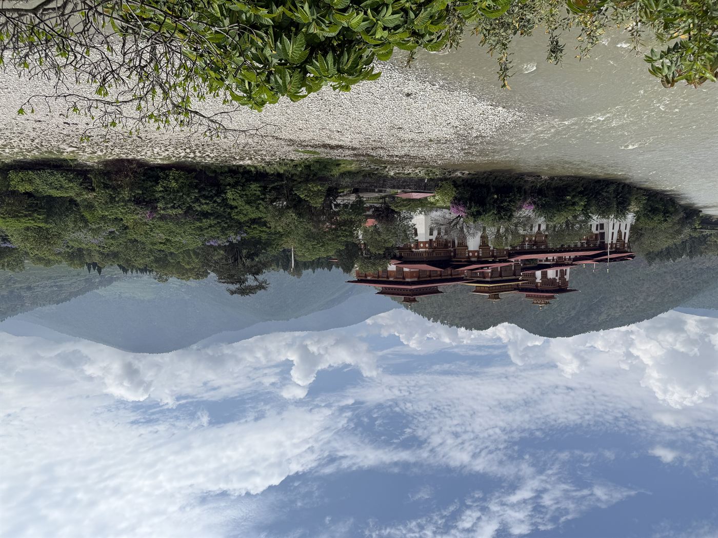Punakha Dzong at the confluence of the Pho Chhu and Mo Chhu rivers
